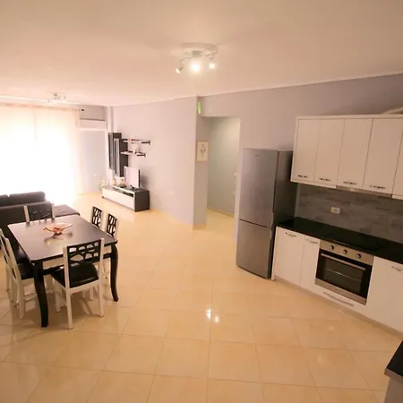 Mece Apt. * Sarande